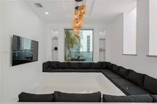16203 NW 82nd Pl, Miami Lakes, FL 33016 - Photo 13