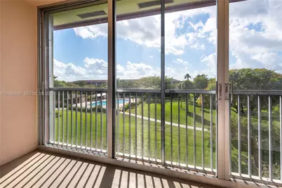 13250 SW 7th Ct #412L, Pembroke Pines, FL 33027 - Photo 15
