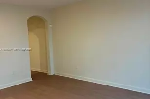 4219 NE 9th St, Homestead, FL 33033 - Photo 9