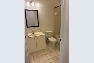 4219 NE 9th St, Homestead, FL 33033 - Photo 11