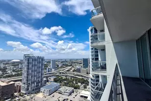92 SW 3rd St, Miami, FL 33130 - Photo 25