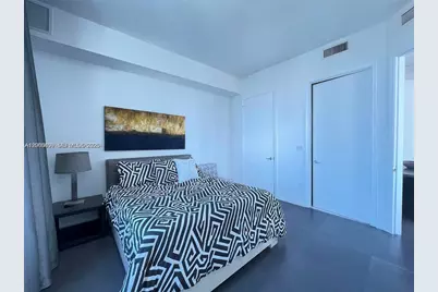 55 SE 6th St #4102, Miami, FL 33131 - Photo 9