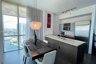 55 SE 6th St, Miami, FL 33131 - Photo 1
