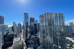 55 SE 6th St, Miami, FL 33131 - Photo 7