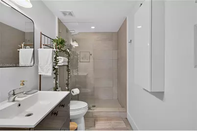 811 Jefferson Ave #204, Miami Beach, FL 33139 - Photo 15
