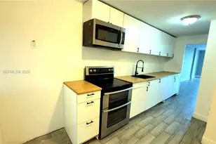 3660 NE 166th St, North Miami Beach, FL 33160 - Photo 7