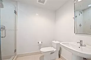 6899 Collins Ave, Miami Beach, FL 33141 - Photo 13