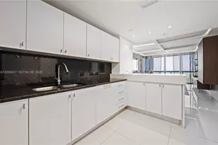 6899 Collins Ave, Miami Beach, FL 33141 - Photo 17