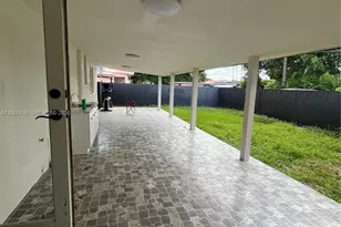160 W 60th St, Hialeah, FL 33012 - Photo 25