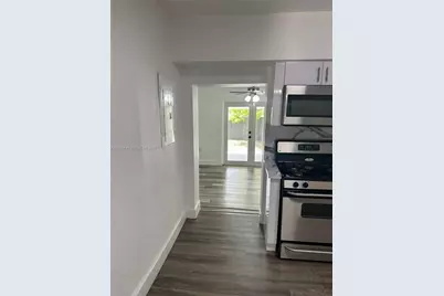 160 W 60th St #0, Hialeah, FL 33012 - Photo 13