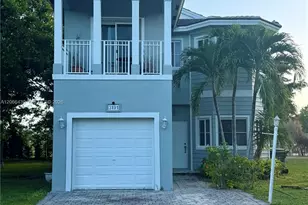 3191 NE 4th St, Homestead, FL 33033 - Photo 1