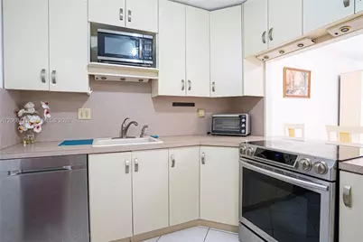 600 Three Islands Blvd #1416, Hallandale Beach, FL 33009 - Photo 17