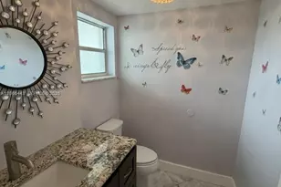 9420 Poinciana Pl, Davie, FL 33324 - Photo 17