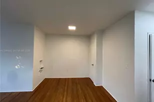 1000 Biarritz Dr, Miami Beach, FL 33141 - Photo 1