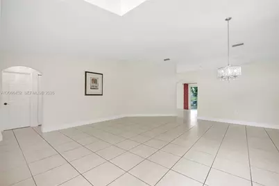 16850 Crestview Ln, Weston, FL 33326 - Photo 9