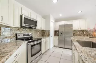 16850 Crestview Ln, Weston, FL 33326 - Photo 25