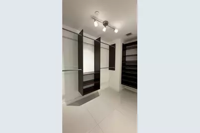 350 S Miami Ave #304, Miami, FL 33130 - Photo 9