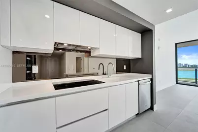 1170 E Hallandale Beach Boulevard #1111, Hallandale Beach, FL 33009 - Photo 5