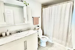 275 NE 18th St, Miami, FL 33132 - Photo 15