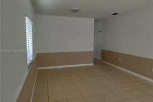 11705 SW 184th St, Miami, FL 33177 - Photo 5