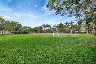 480 Cambridge Dr, Weston, FL 33326 - Photo 51