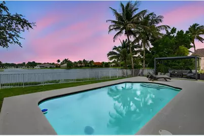 480 Cambridge Dr, Weston, FL 33326 - Photo 5