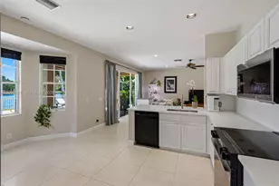 480 Cambridge Dr, Weston, FL 33326 - Photo 17