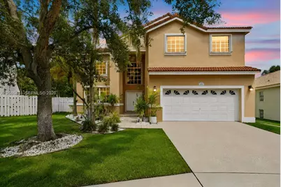 480 Cambridge Dr, Weston, FL 33326 - Photo 3