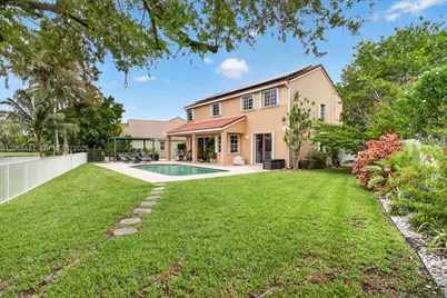 480 Cambridge Dr, Weston, FL 33326 - Photo 3
