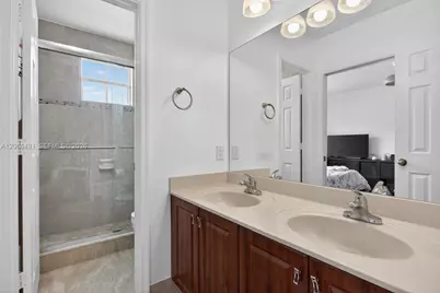 480 Cambridge Dr, Weston, FL 33326 - Photo 25