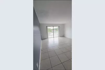 15225 NE 6th Ave #B310, Miami, FL 33162 - Photo 3