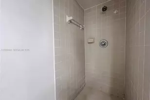 2740 W 63rd Pl, Hialeah, FL 33016 - Photo 7