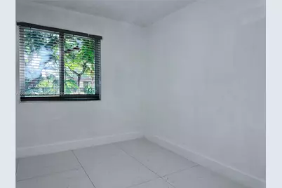 12780 NW 16th Ave, North Miami, FL 33167 - Photo 3