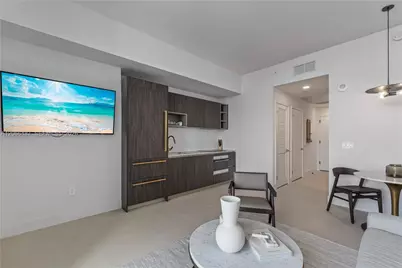 159 NE 6th St #5103, Miami, FL 33132 - Photo 7