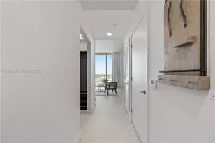 159 NE 6th St, Miami, FL 33132 - Photo 3