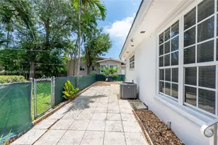 346 -350 Alesio Ave, Coral Gables, FL 33134 - Photo 29