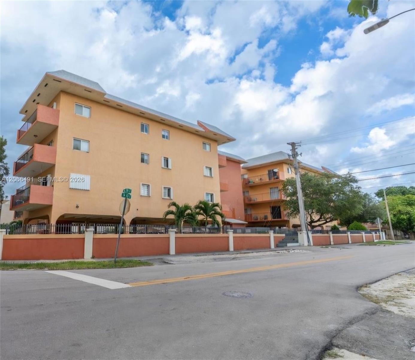 2921 SW 10th St #33 - 2921 SW 10th St #33, Miami, FL 33135 Luxury Property | Jose Angel Pina