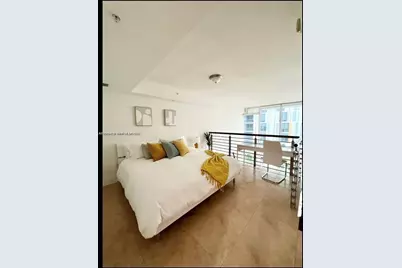 41 SE 5th St #414, Miami, FL 33131 - Photo 5