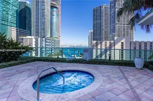 41 SE 5th St, Miami, FL 33131 - Photo 23