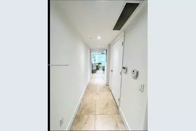 41 SE 5th St #414, Miami, FL 33131 - Photo 9