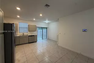 390 NE 12th St, Florida City, FL 33034 - Photo 5