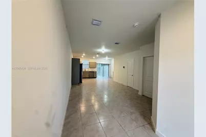 390 NE 12th St, Florida City, FL 33034 - Photo 3