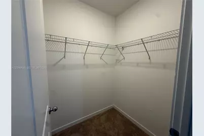 390 NE 12th St, Florida City, FL 33034 - Photo 15