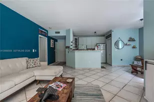 19601 E Country Club Dr, Aventura, FL 33180 - Photo 15