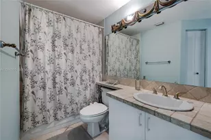 19601 E Country Club Dr, Aventura, FL 33180 - Photo 19