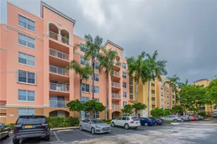 19601 E Country Club Dr, Aventura, FL 33180 - Photo 1