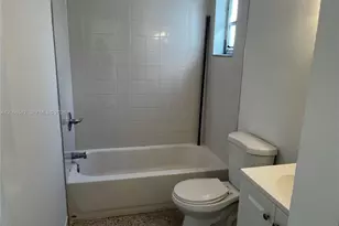 928 SW 30th Ave, Miami, FL 33135 - Photo 9