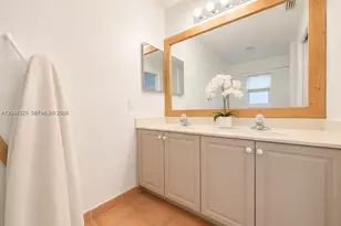 2616 Oakbrook Ct, Weston, FL 33332 - Photo 15