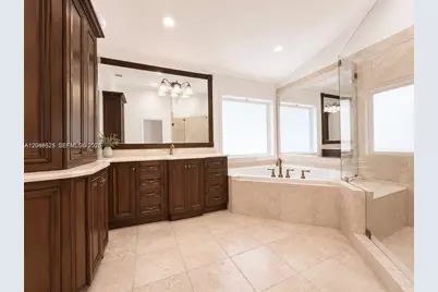 2616 Oakbrook Ct, Weston, FL 33332 - Photo 11