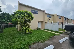 954 SW 74th Ave, North Lauderdale, FL 33068 - Photo 25